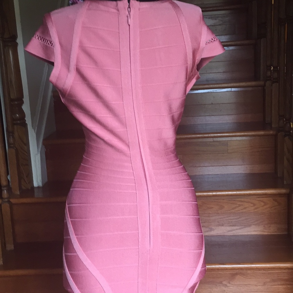 Sentimental Dress - Picture 3 of 8